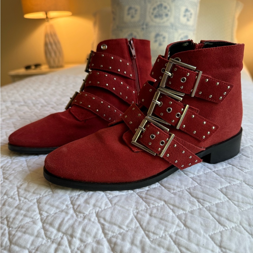 TOPSHOP red suede buckle boot, UK 5, EU 38